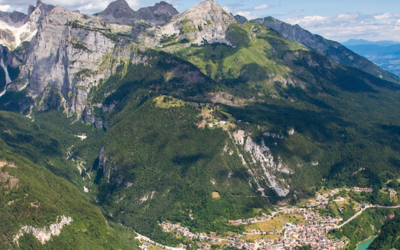 5 Days Dolomiti Paganella: among the walls of the Via Ferrata